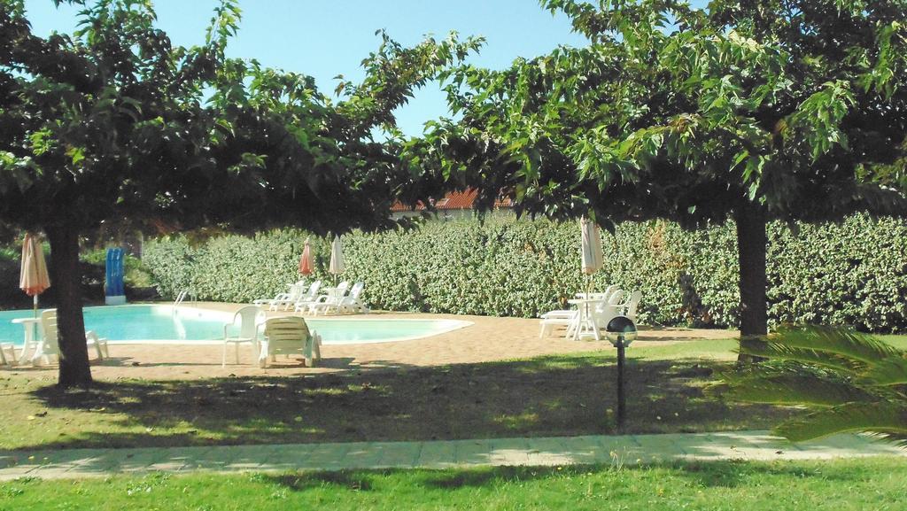 בוסה Resort Isola Rossa מראה חיצוני תמונה