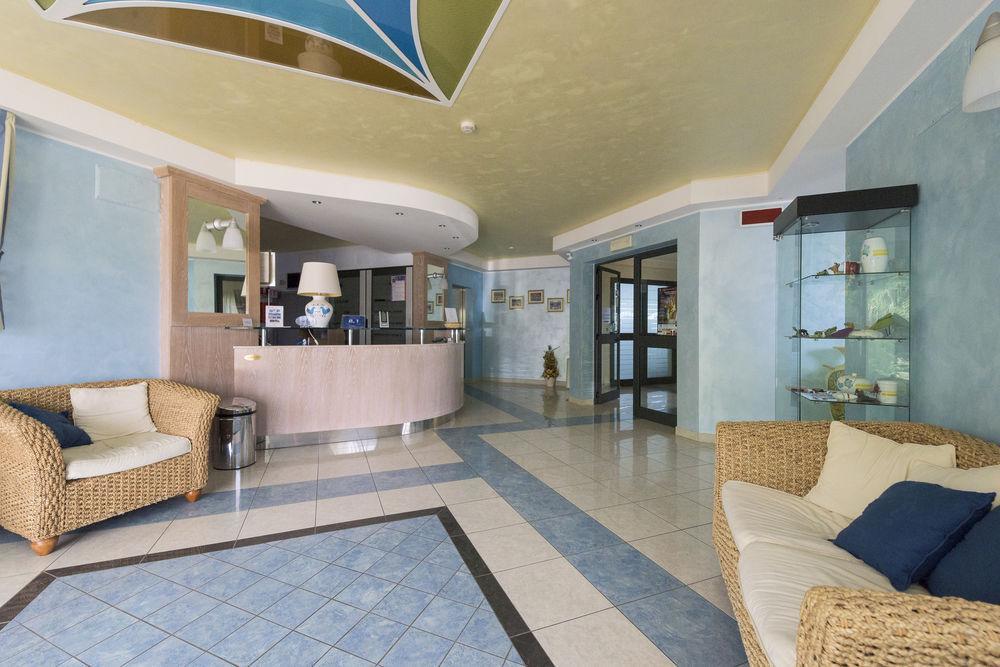 בוסה Resort Isola Rossa מראה חיצוני תמונה