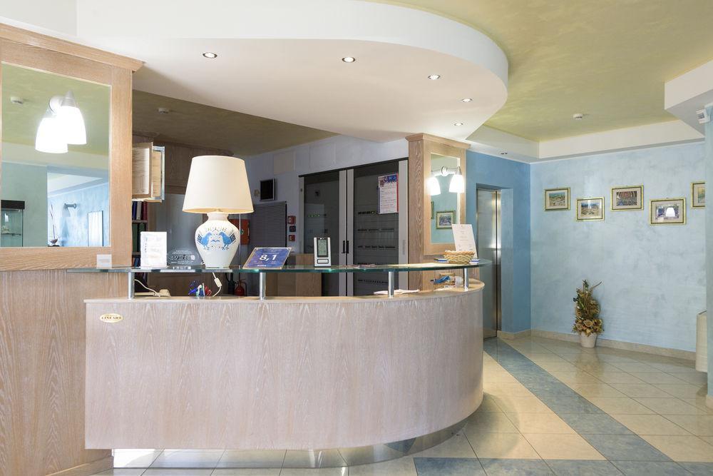 בוסה Resort Isola Rossa מראה חיצוני תמונה