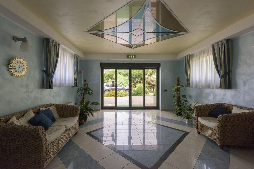 בוסה Resort Isola Rossa מראה חיצוני תמונה