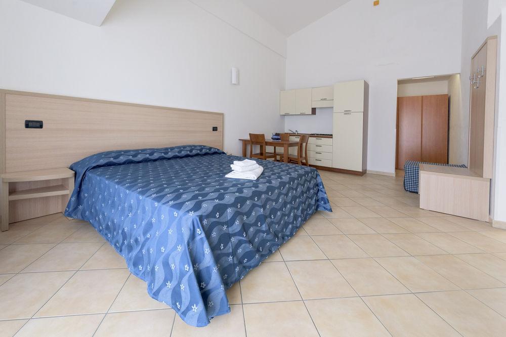 בוסה Resort Isola Rossa מראה חיצוני תמונה
